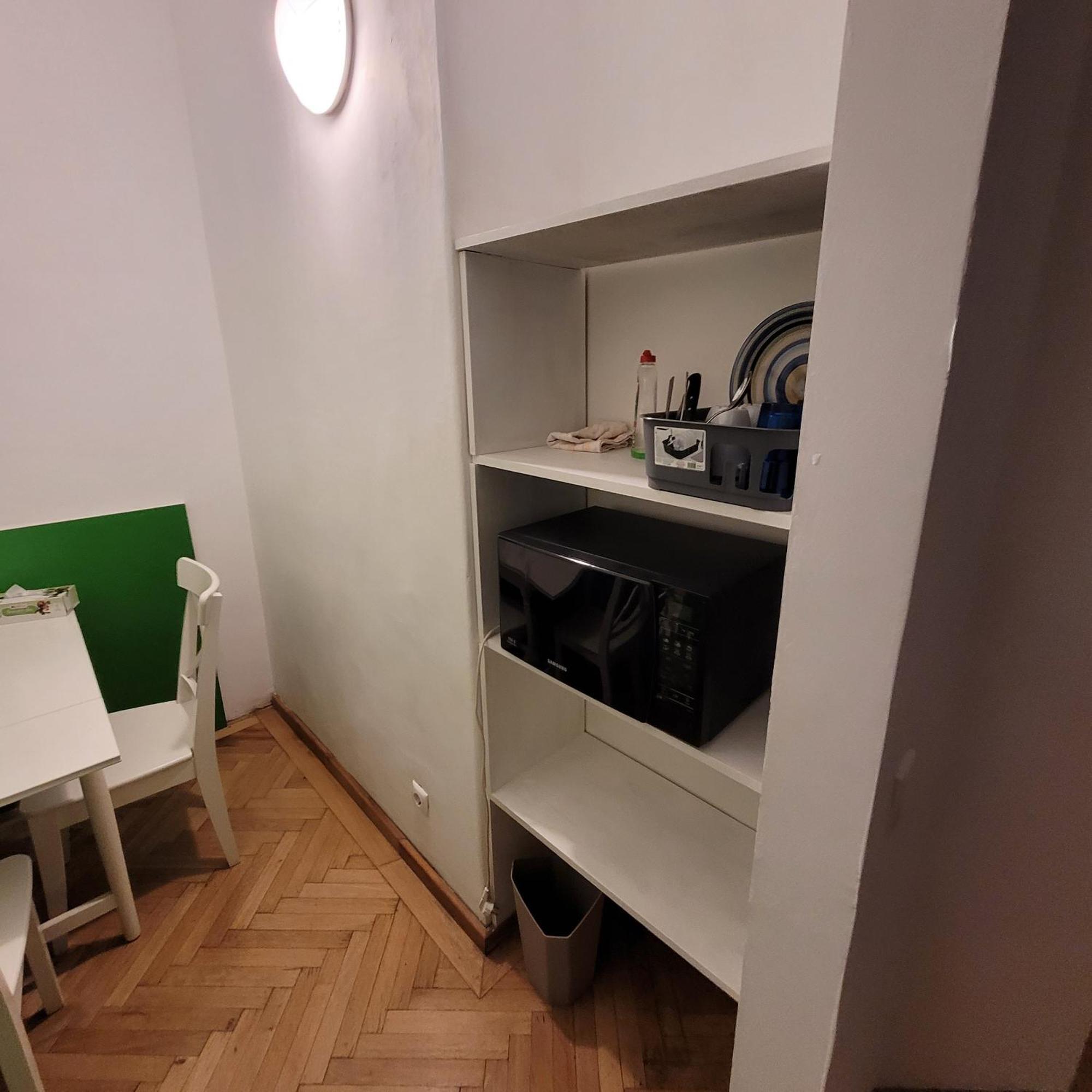 Anastasia Balcescu Apart 2 Self Check Code In From 2Pm Only Microwave Bucarest Exterior foto